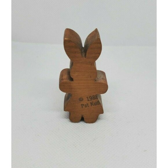 Vintage 1988 Pat Kudron Miniature Bunny Shelf Sitter – White & Pink with Heart - Picture 4 of 10